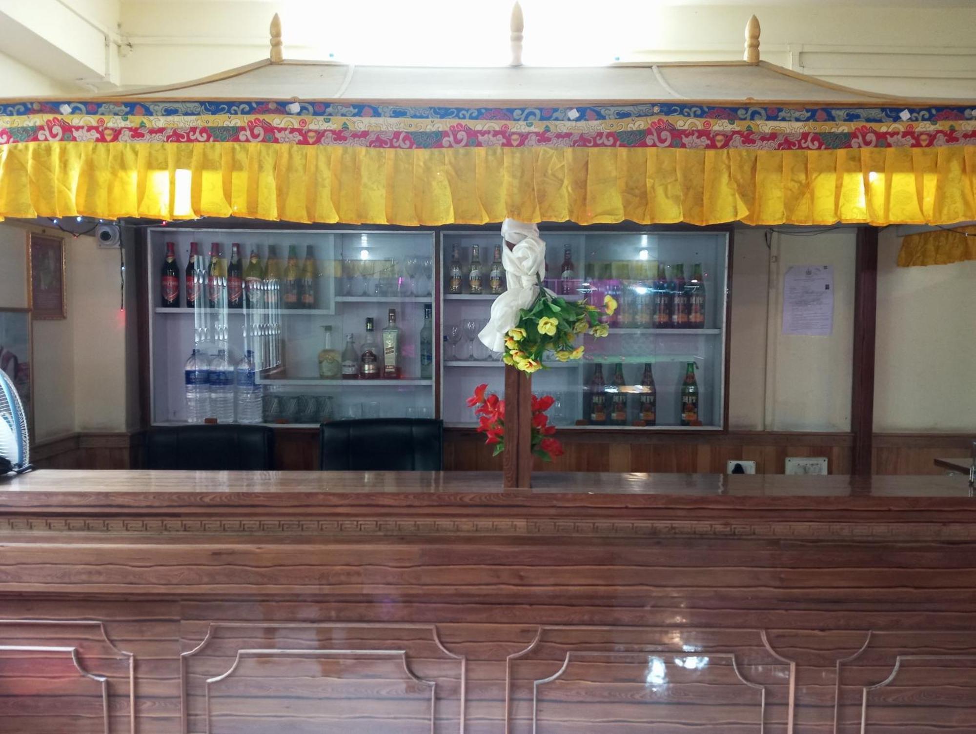 Hotel Lhasa 강토크 외부 사진