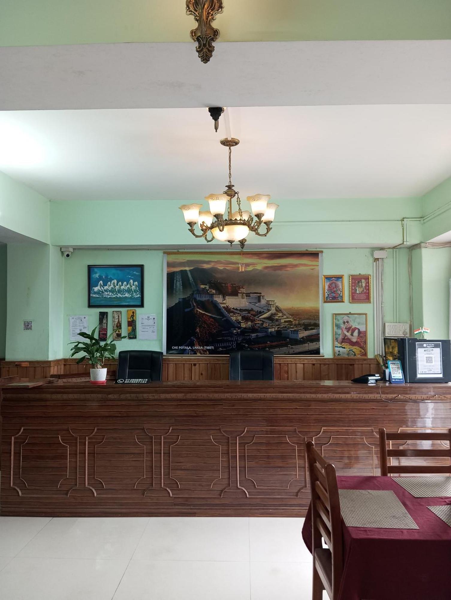 Hotel Lhasa 강토크 외부 사진